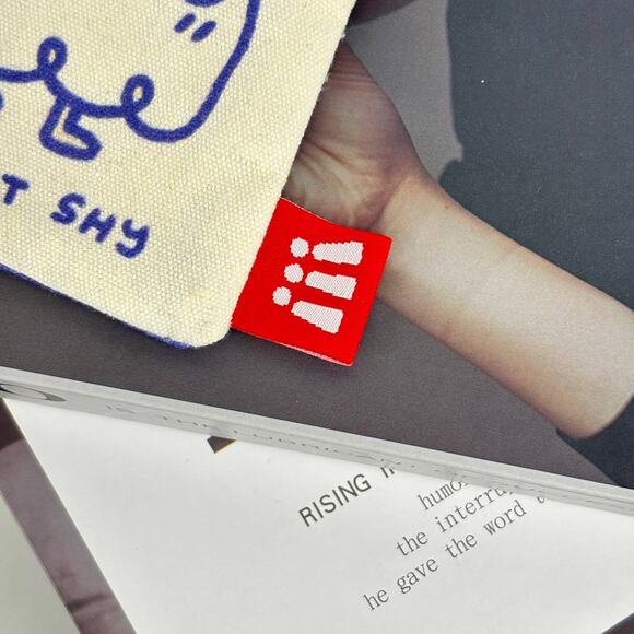 SHAI: Canvas cosmetic bag with pocket - Picture 7 of 7